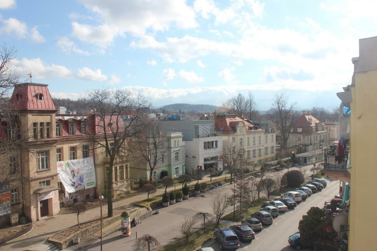 Ferienwohnung Apartament Bankowa Jelenia Góra Exterior foto